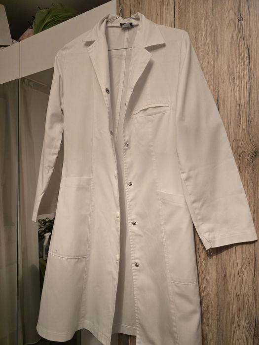 Halate albe maneca lunga