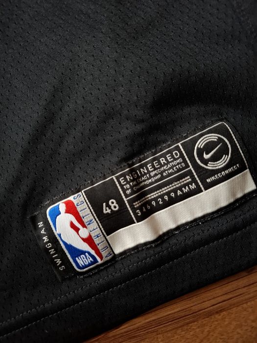 Nike JONES JR. потник M размер.