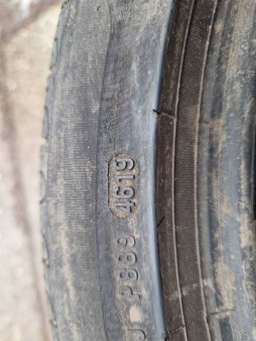 2 Pirelli R17 225/45  Летни гуми  DOT4619