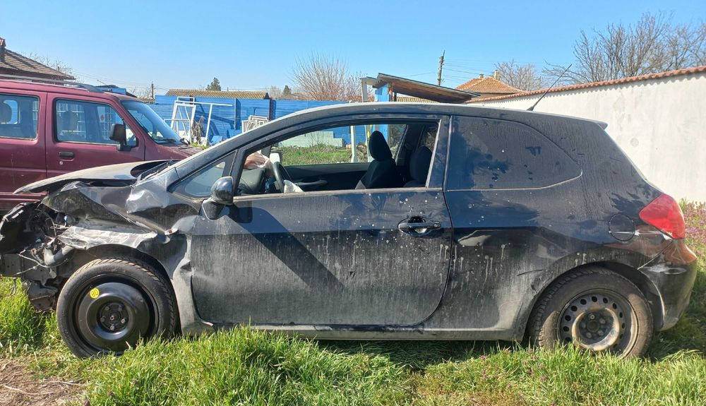 Toyota Аuris 2.0 126к.с. на части