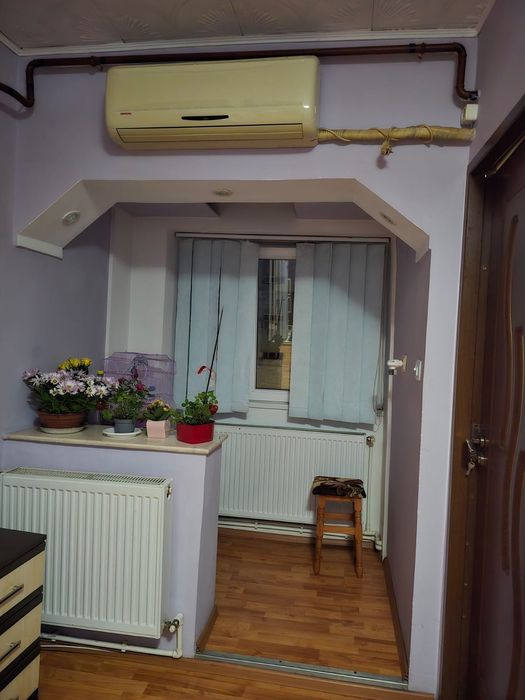 Vând garsonieră confort 1 situată în cartierul  HCC bloc G2 etajul 2