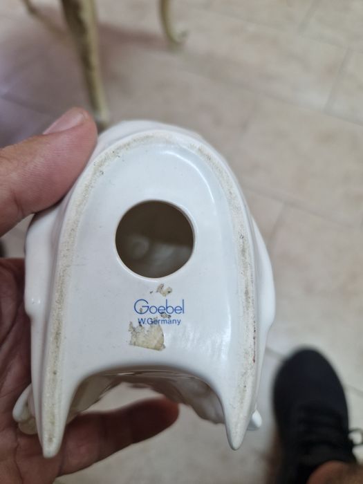 Изящна и нежна антикварна немска порцеланова фигура статуетка Goebel