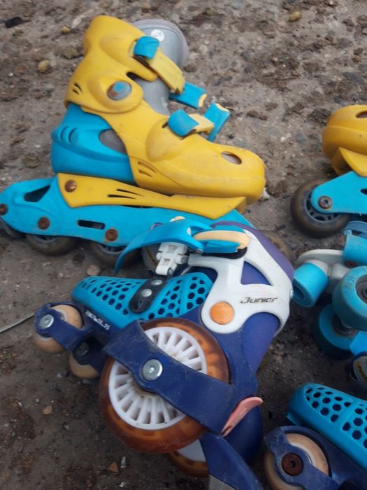 роликовые коньки.