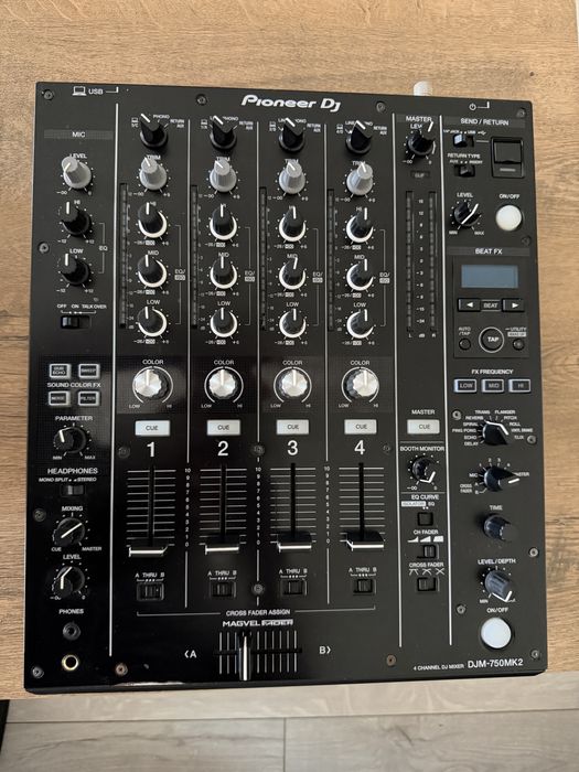 DJM 750 mk2 (NU DJM 900nx2,DJM A9, DJM 800, XONE 92