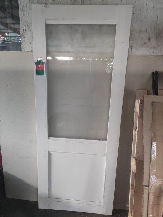 Продам межкомнатную дверь
