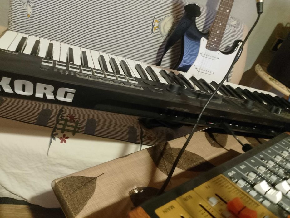 Синтезатор Korg Kross 2