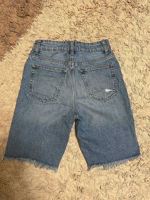 Джинсовые шорты H&M (EUR 32)