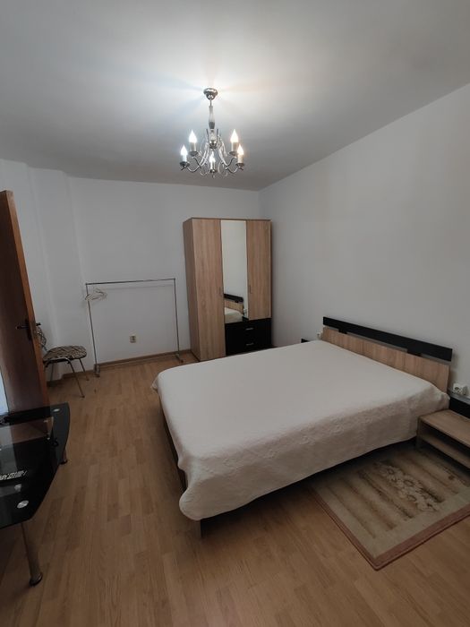 Garsoniera de închiriat