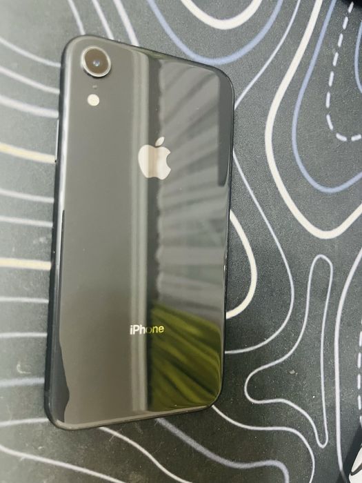 iPhone  xr все работает