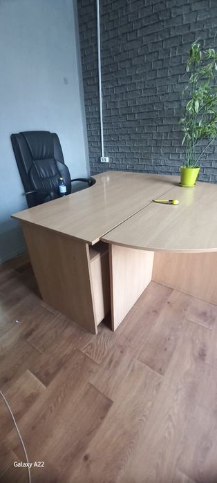 Продам офисный стол