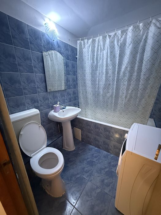 Proprietar, inchiriez apartament 2 camere decomandat
