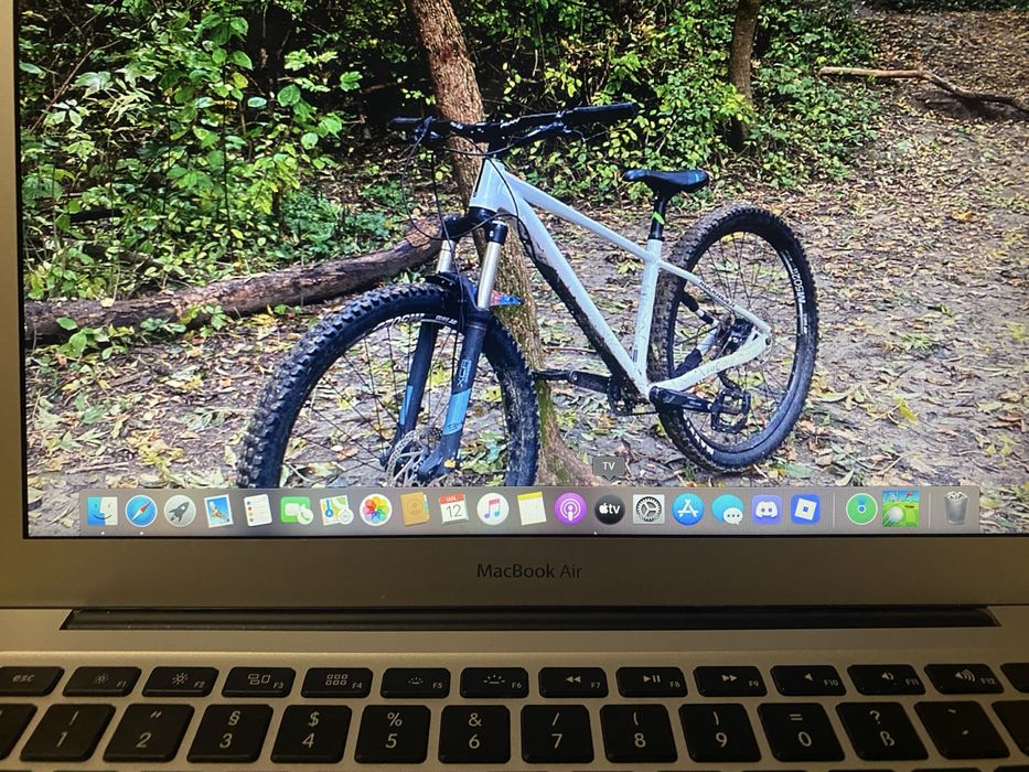 Macbook Air (13-inch, Mid 2013)