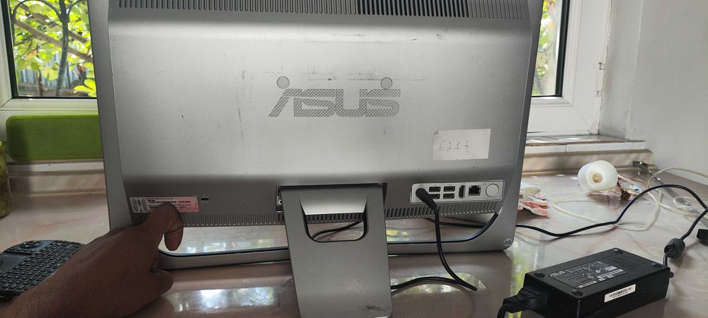 Моноблок ASUS ET2011EGT