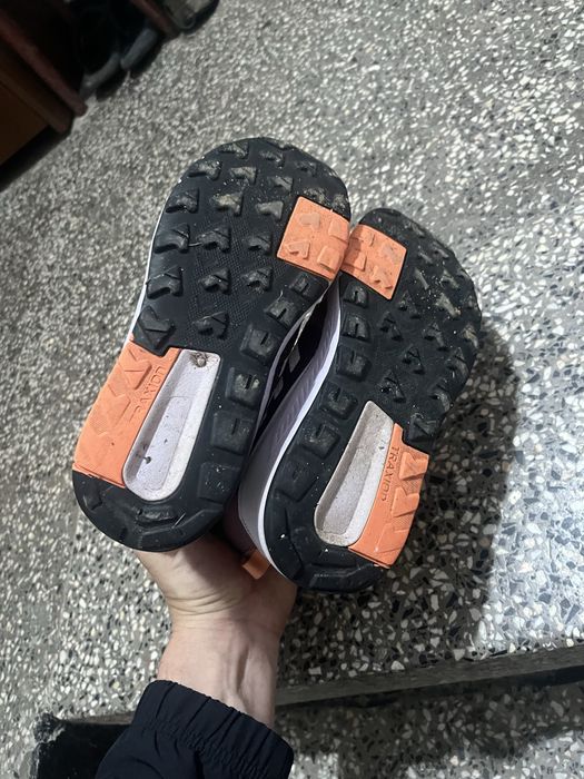 Есенно-зимни маратонки adidas! 36.5 ночер