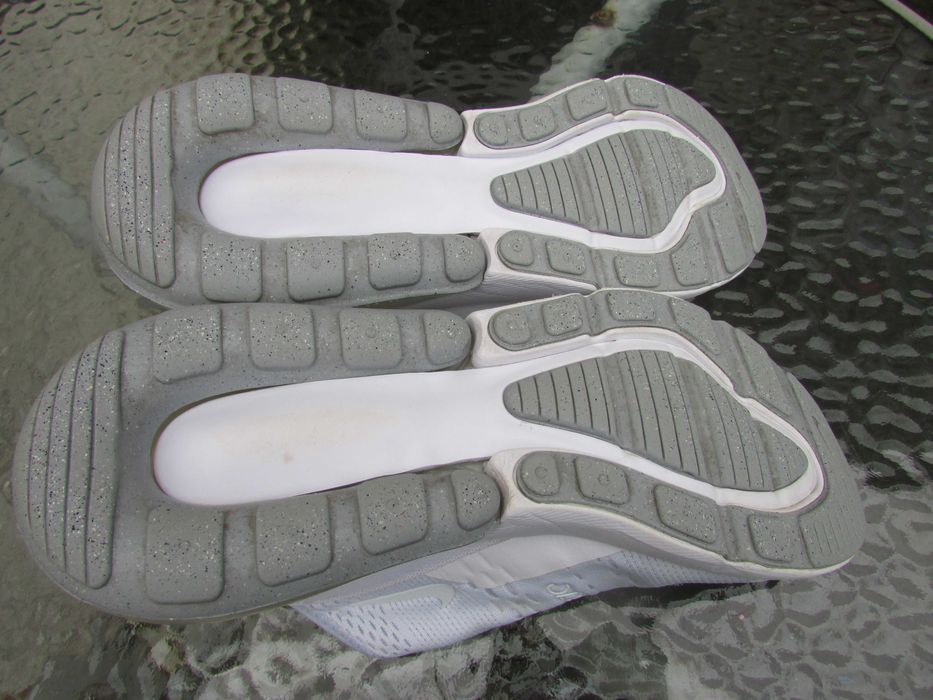 Маратонки Nike Air Max 270