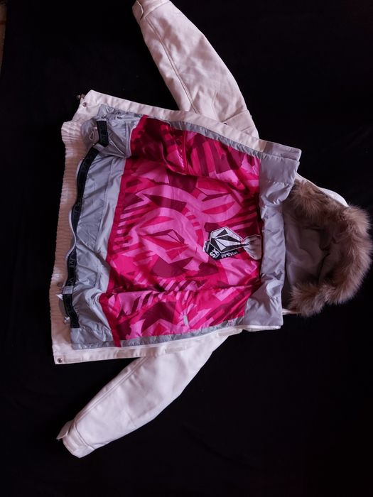 Volcom XS/S ,ThermoN insulation дамско сноуборд яке. 7К ,с екстри