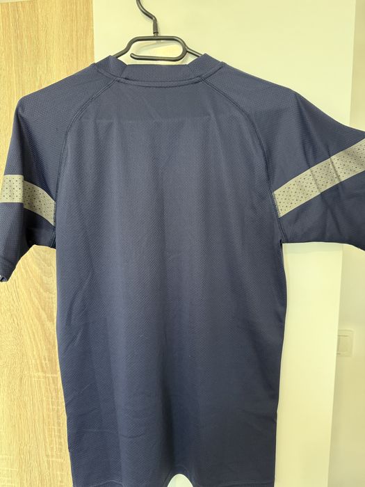 Спортма тениска PUMA нова е