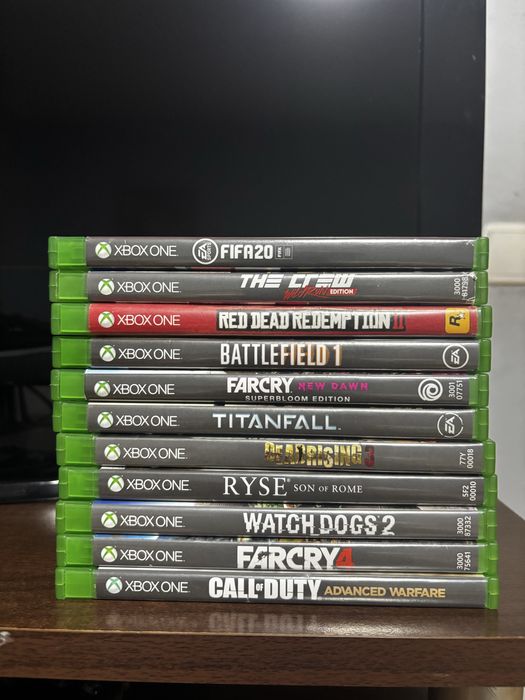 Xbox One S citiți descrierea