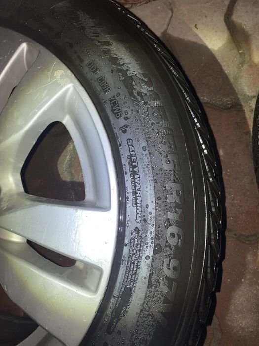 Jenti mercedes cu anvelope kumho de iarna