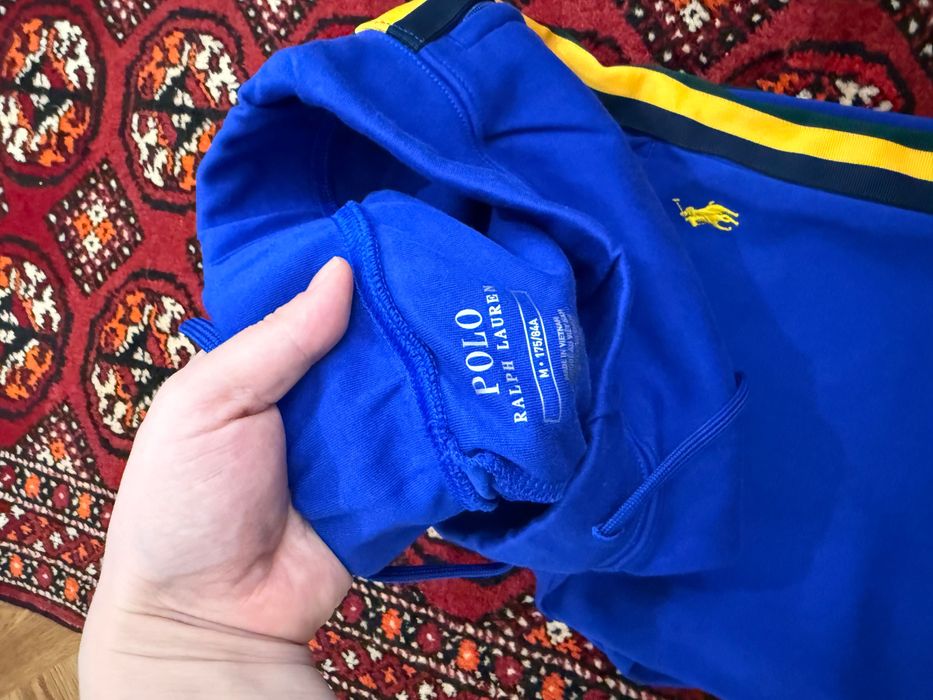 Кофты и худи размер М