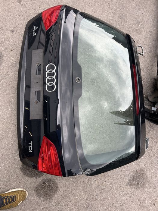 Капак Audi A4 B8,5