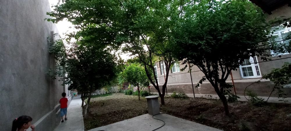 Продаётся дом в Бектемирский район Мажнунтол махалля