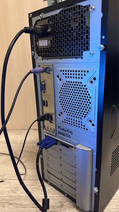 Продам компьютер, в хорошем состоянии