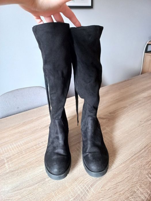 Нови Ботуши номер 36/37