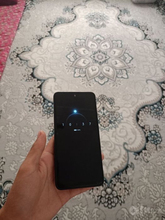 Redmi not 13 
128 gb 
Aybi steklo ozigina chatnagan 
Bilinmaydi 
Naxt