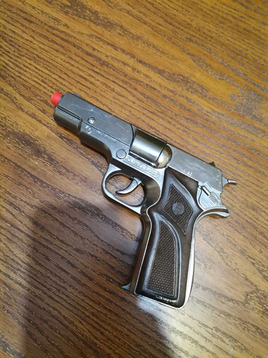 Античен метален пистолет с капси Gonher