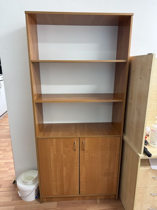 Шкаф б/у офисная