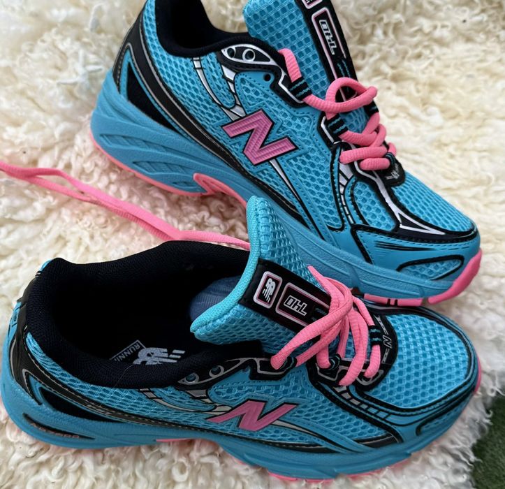 New Balance жестоки цветове нови с оригиналната си кутия 38.5 номер