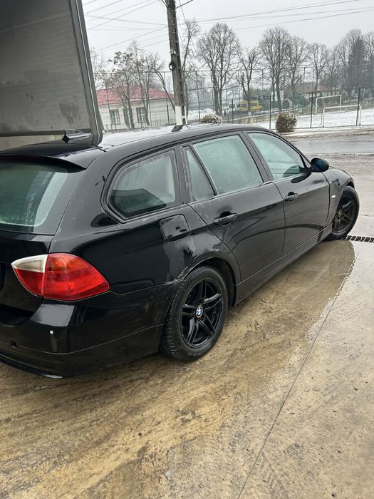 Vând sau Schimb Bmw E91 318D