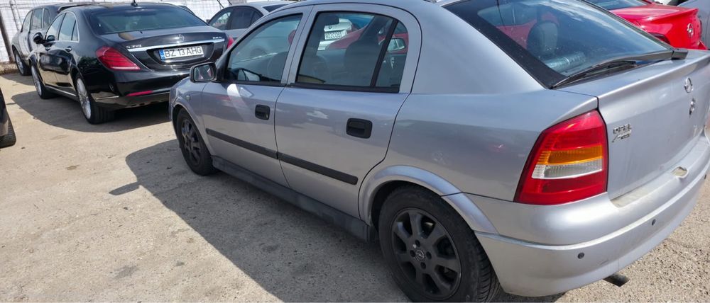 Vând Opel Astra  1.6 cu GPL, Inmatriculat fiscal, Aer conditionat, 2 Seturi de roti