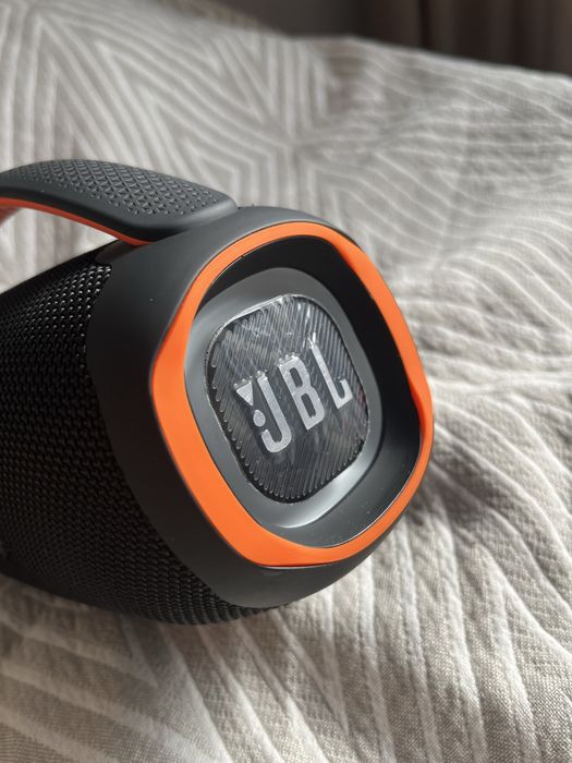 Портативная колонка JBL