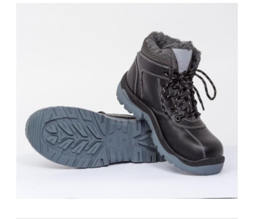 Продам спец обувь