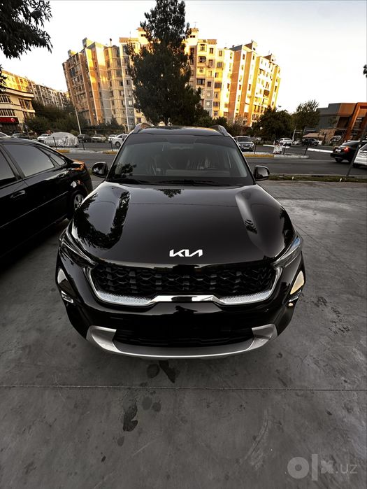 Kia Sonet Full poz