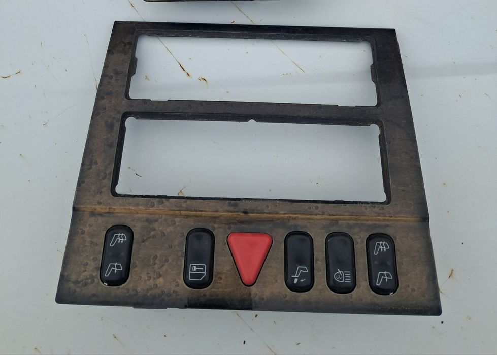 мерс 210 для салон мелочи продаётся