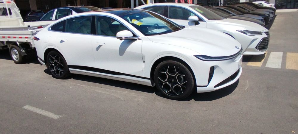 Changan Qiyuan A07 gibrit full