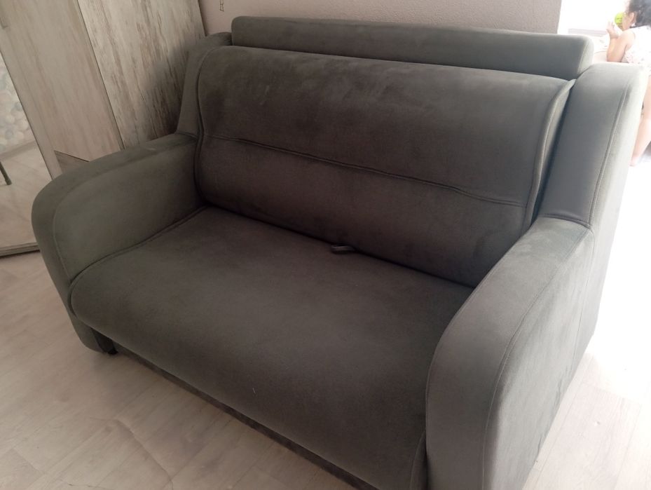 Продам диван компактный