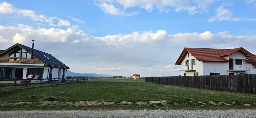VÂND teren 1.000 mp – RÂȘNOV, Zona GLĂJĂRIE (RÂUL Mare)