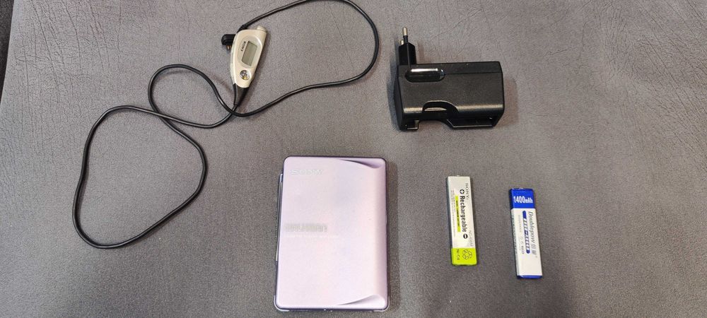 Продавам уокмен Sony WM EX-900