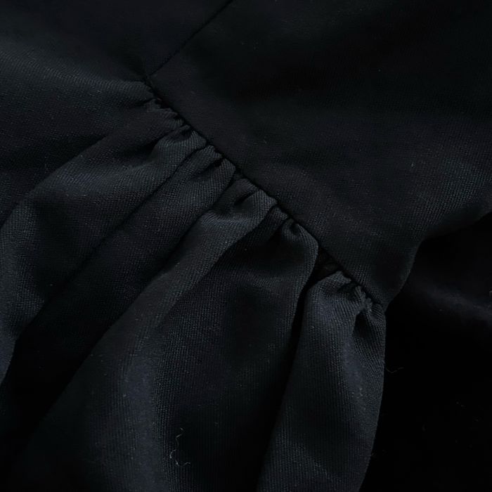 Чёрное вечернее платье