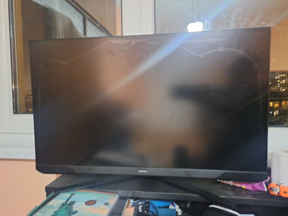 Монитор Samsung odyssey g3 LED 144Hz 27in .ЗА ЧАСТИ(СЧУПЕН ДИСПЛЕЙ)