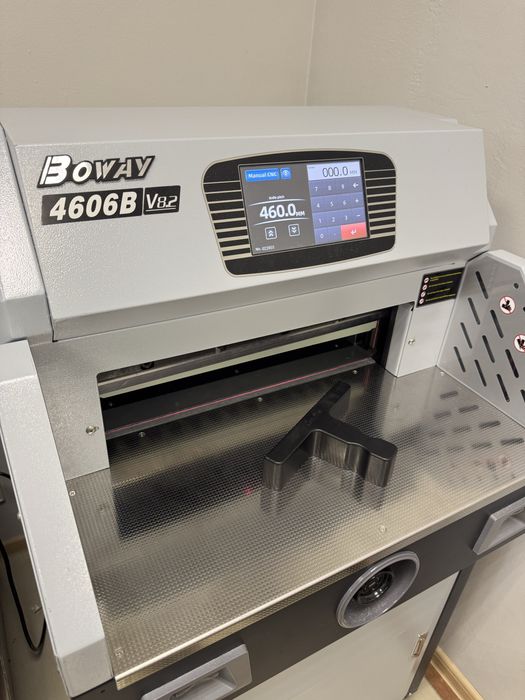 Гильотина электрическая Boway 4606B