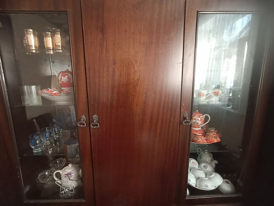 Хороший шкаф продается качество очень хорошее