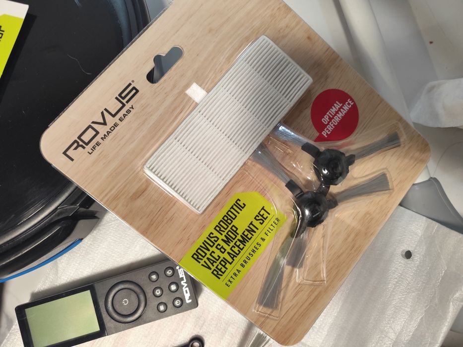 Прахосмукачка робот Rovus