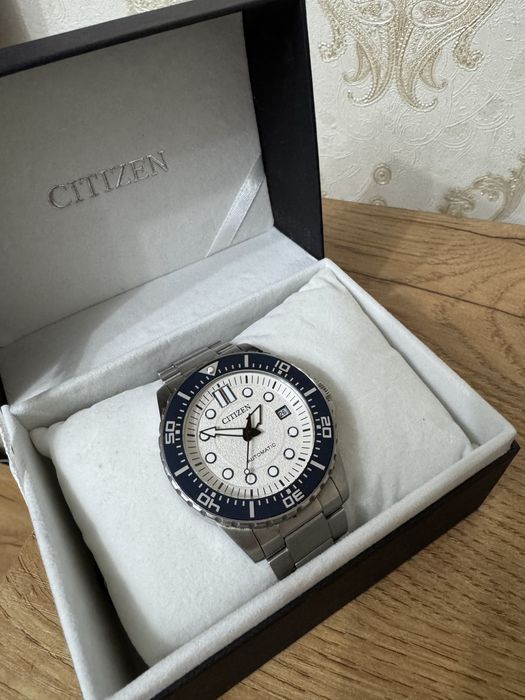 Продам Часы CITIZEN