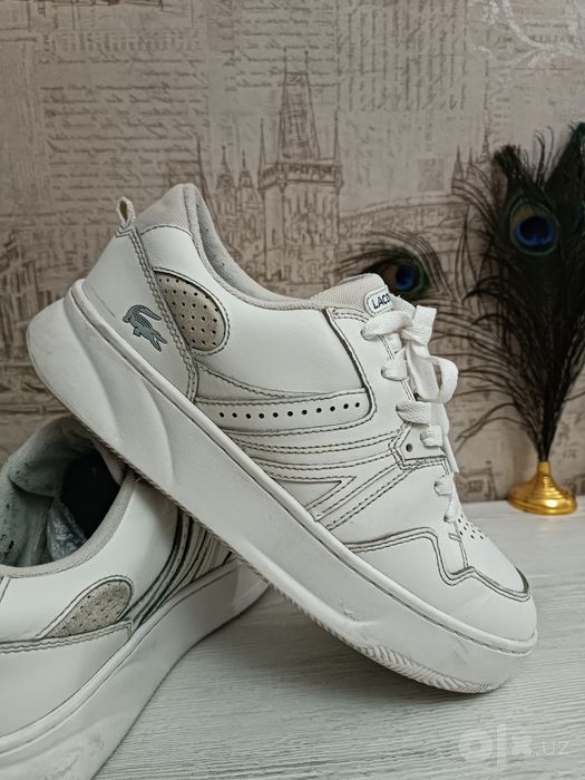 Оригинальные кроссы Lacoste