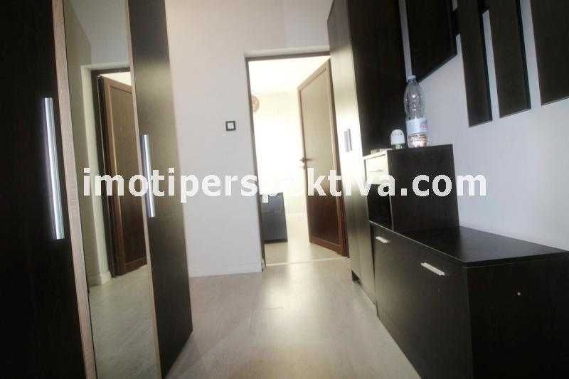 Продава се Тристаен апартамент в Пловдив, Тракия - 60 кв.м за 1867 €/кв.м - Снимка #9